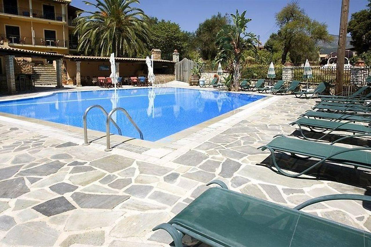 Yannis Servos Barbati Apartments Zewnętrze zdjęcie