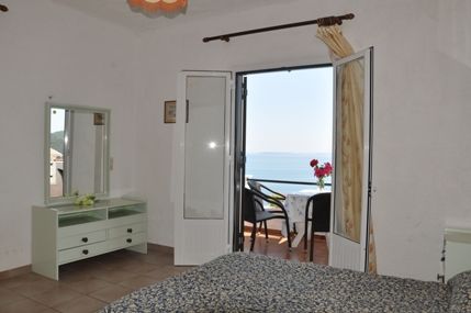 Yannis Servos Barbati Apartments Zewnętrze zdjęcie